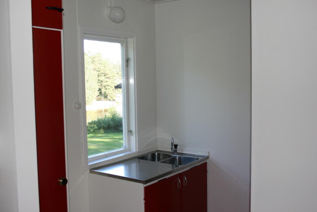 Hotel Sjölunda Semesterby Lidköping Zimmer foto